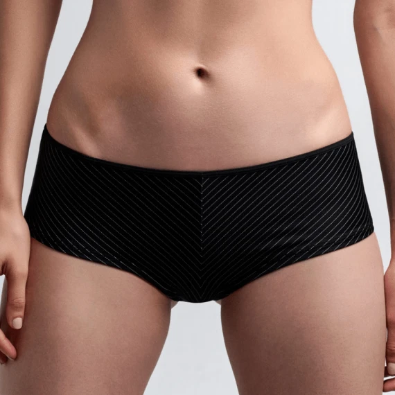 Gloria Shorts 2 Gloria Shorts – Bild 2