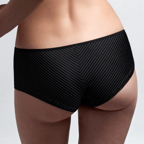 Gloria Shorts 3 Gloria Shorts – Bild 3